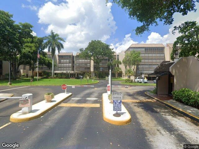 House image located at Hollywood, FL 33021