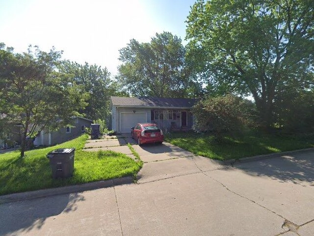 House image located at Bettendorf, IA 52722