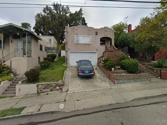 House image located at Oakland, CA 94619