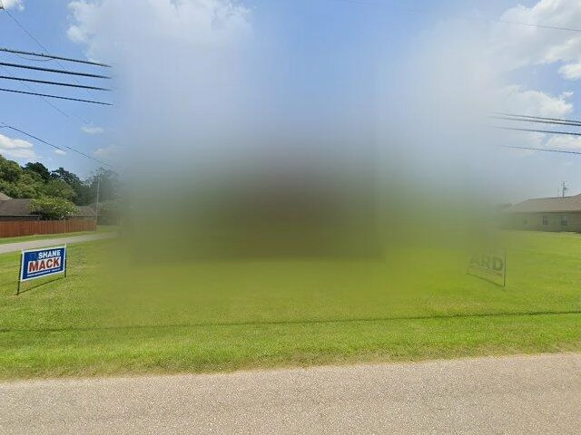 House image located at Livingston, LA 70754