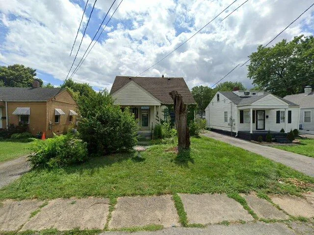 House image located at Louisville, KY 40215