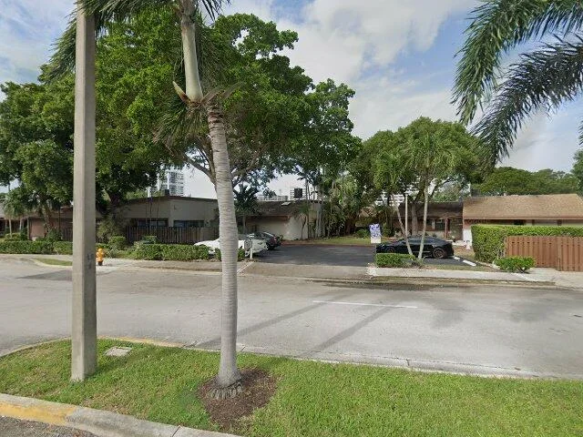 House image located at Hallandale, FL 33009