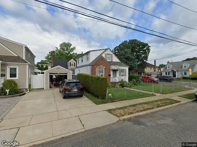 House image located at Franklin Square, NY 11010