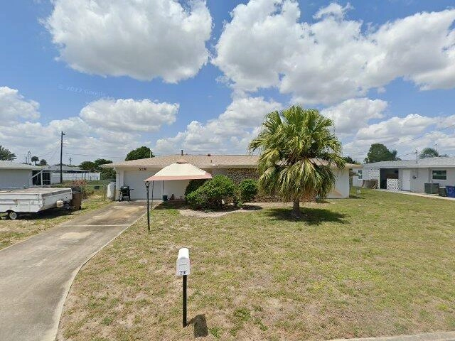 House image located at Lehigh Acres, FL 33936