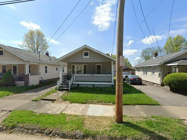 House image located at Akron, OH 44305