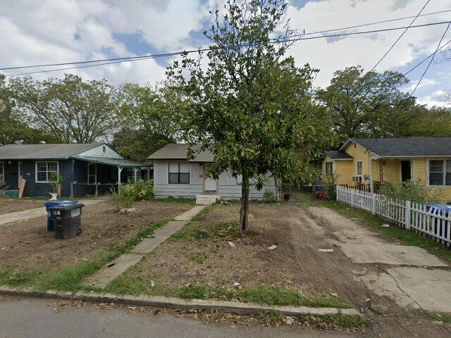 House image located at San Antonio, TX 78207