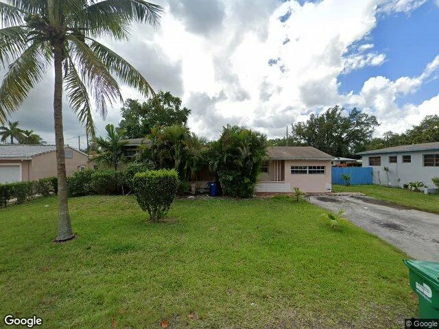 House image located at Miami, FL 33162