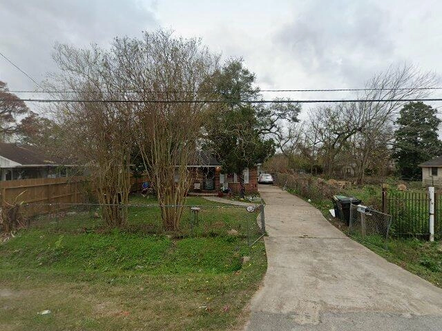 House image located at Houston, TX 77091