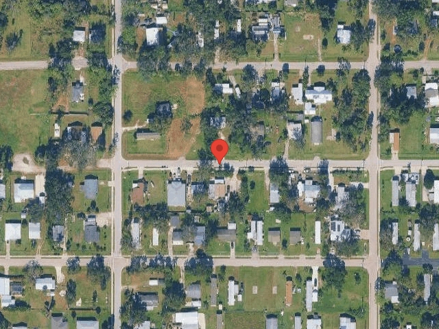 House image located at North Fort Myers, FL 33903
