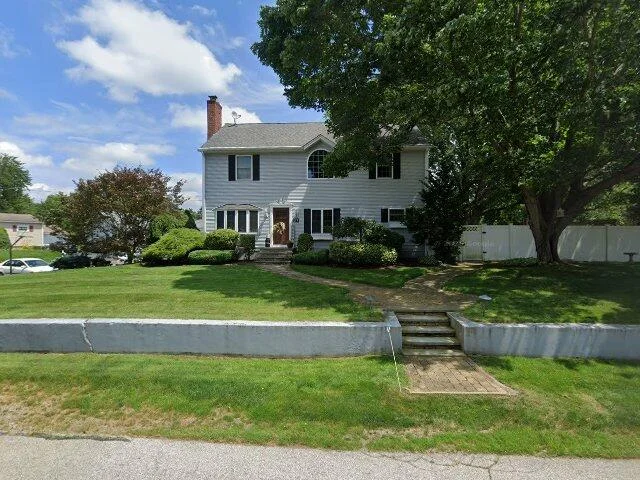 House image located at Seekonk, MA 02771