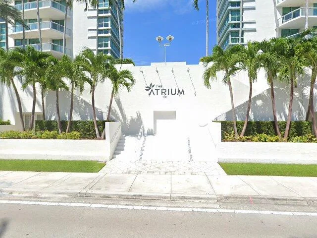House image located at Miami, FL 33180