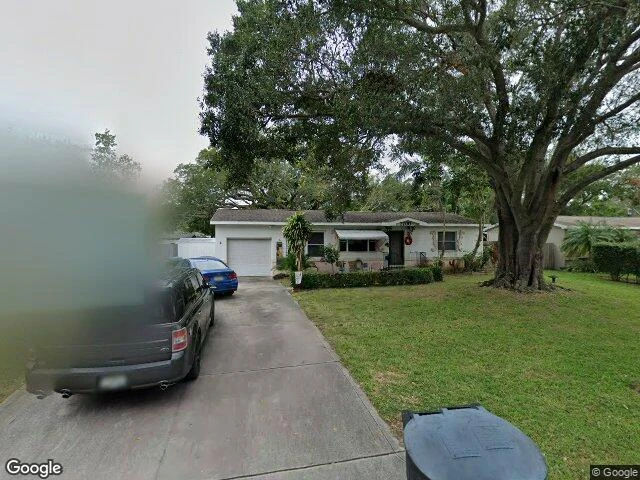 House image located at Saint Petersburg, FL 33713