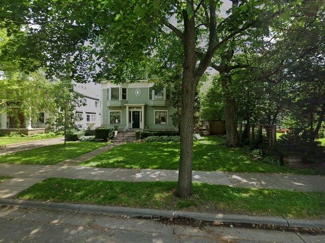 House image located at Minneapolis, MN 55403