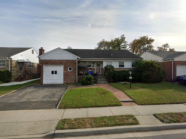 House image located at Lynbrook, NY 11563