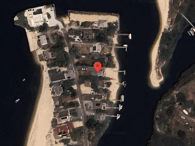 House image located at Southampton, NY 11968