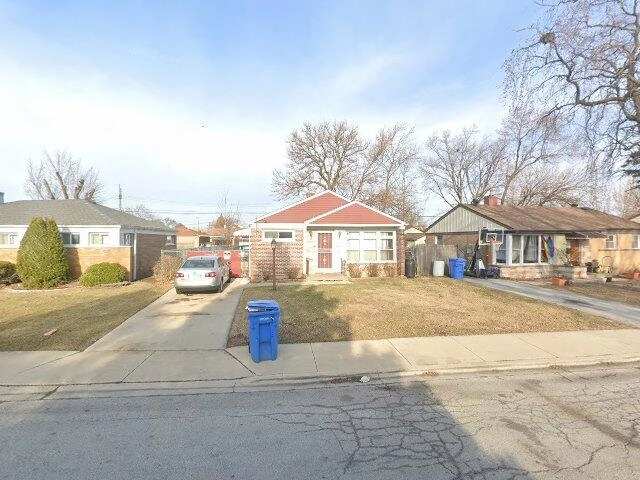 House image located at Chicago, IL 60652