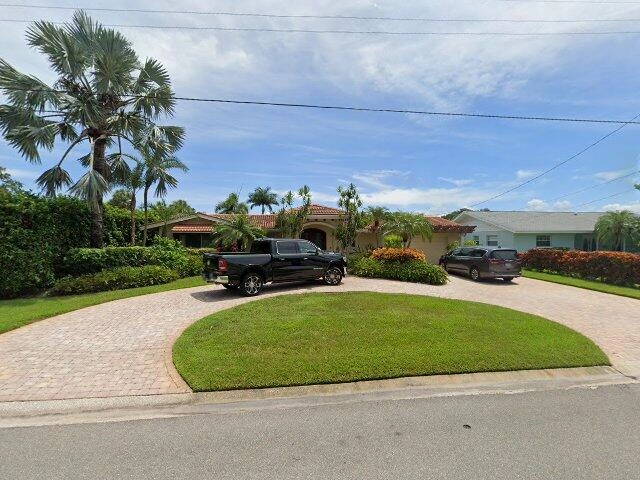 House image located at Saint Petersburg, FL 33703