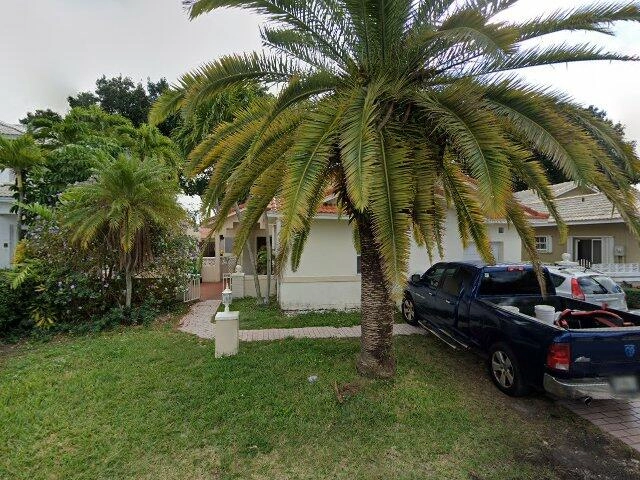 House image located at Miami, FL 33185