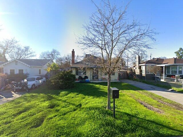 House image located at East Chicago, IN 46312