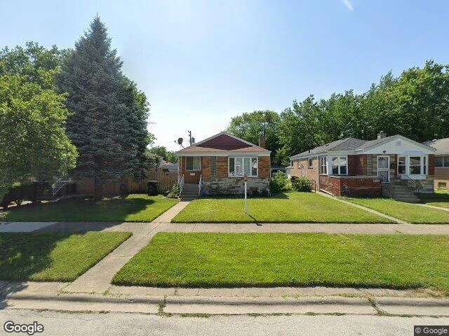 House image located at Dolton, IL 60419