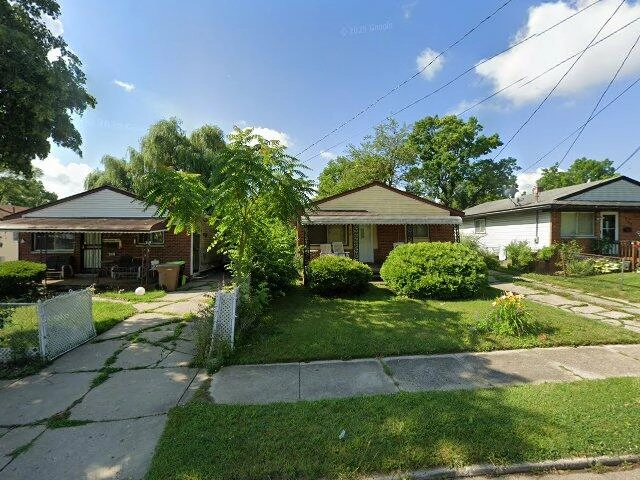 House image located at Pontiac, MI 48342