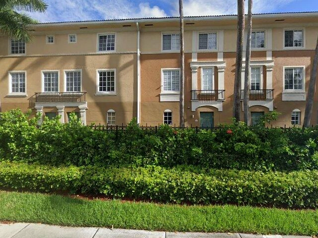 House image located at Miami, FL 33180