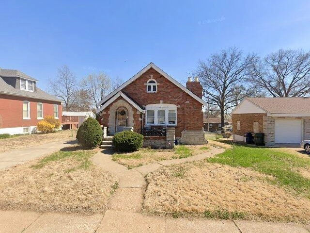 House image located at Saint Louis, MO 63116