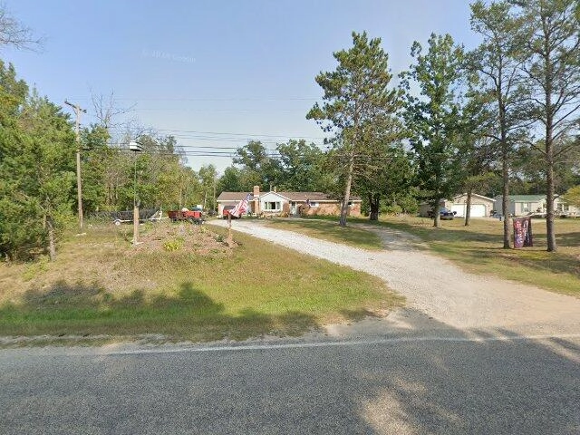 House image located at Roscommon, MI 48653