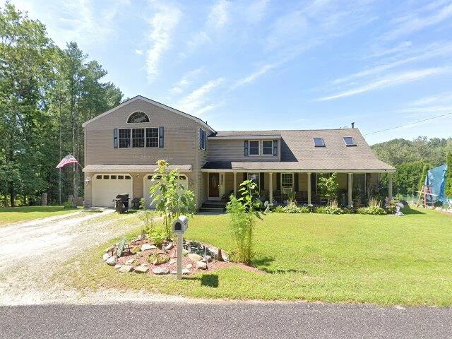 House image located at Oxford, MA 01540