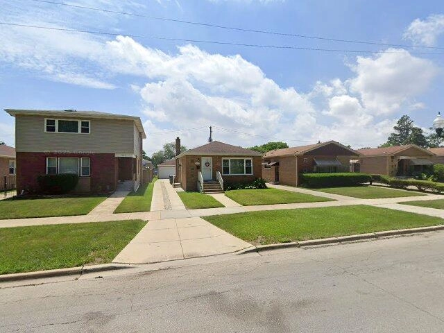 House image located at Chicago, IL 60643