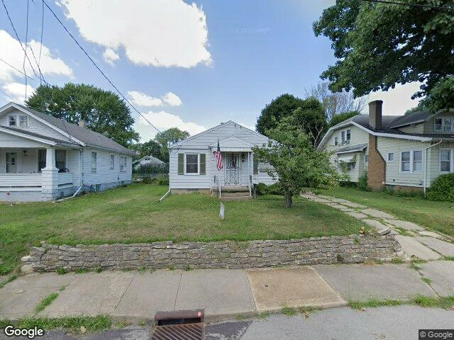 House image located at Peoria, IL 61603