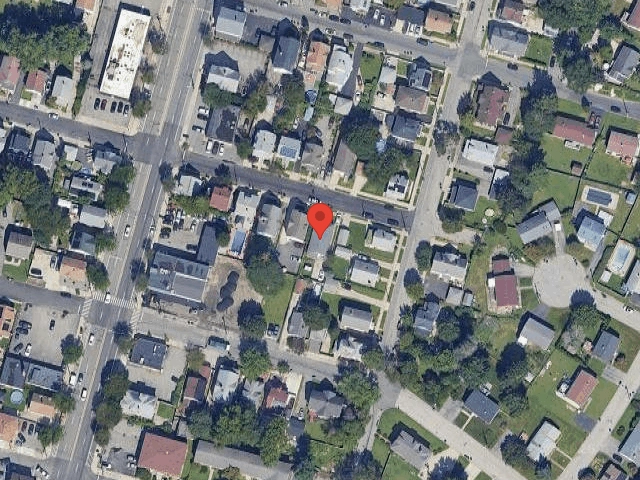 House image located at Nashua, NH 03060