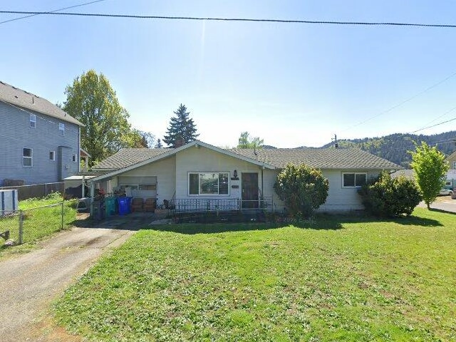 House image located at Portland, OR 97203