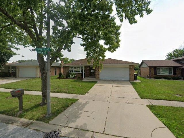 House image located at Country Club Hills, IL 60478