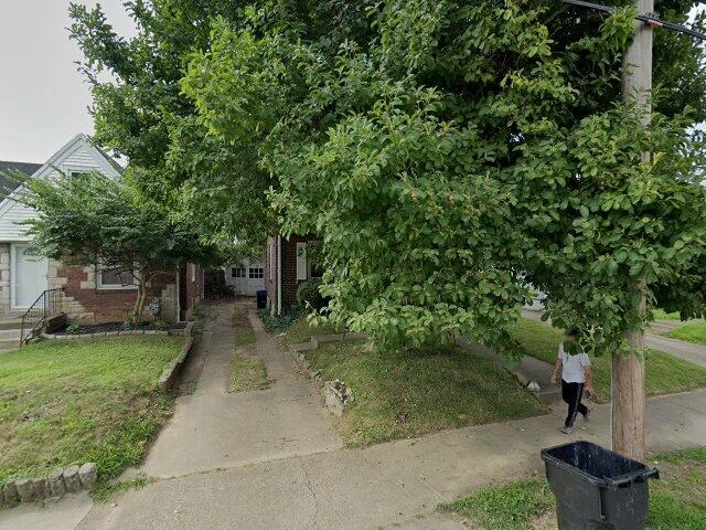 House image located at Louisville, KY 40217