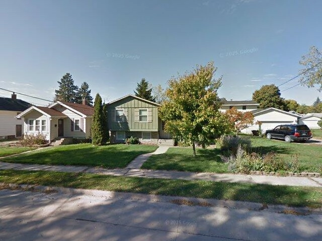 House image located at Mason City, IA 50401