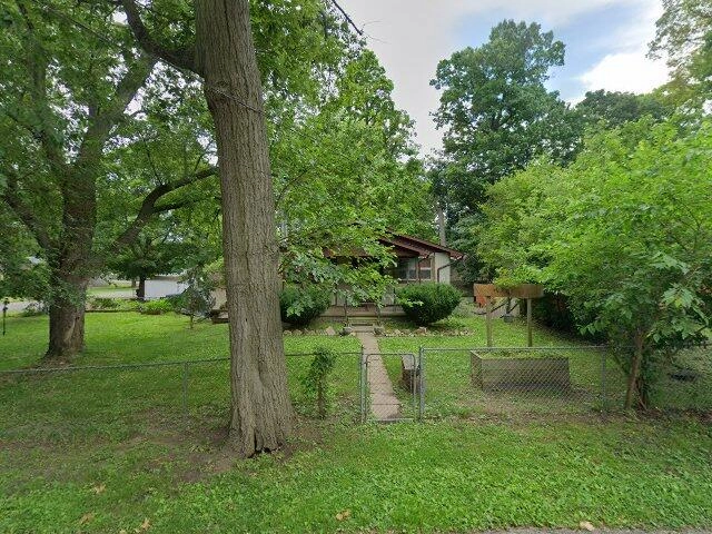 House image located at Waterford, MI 48329