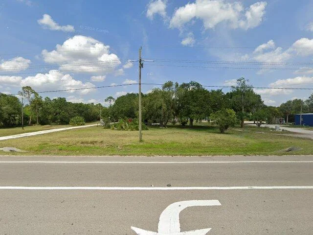 House image located at Labelle, FL 33935