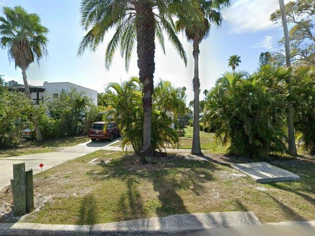 House image located at Saint Petersburg, FL 33706