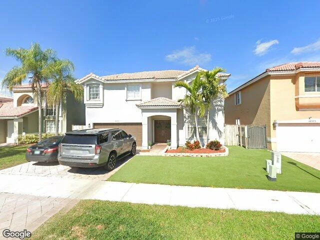 House image located at Miami, FL 33196