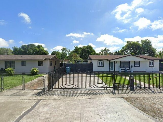 House image located at Lake Elsinore, CA 92530