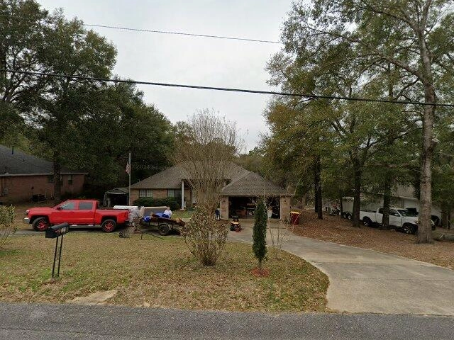House image located at Crestview, FL 32536