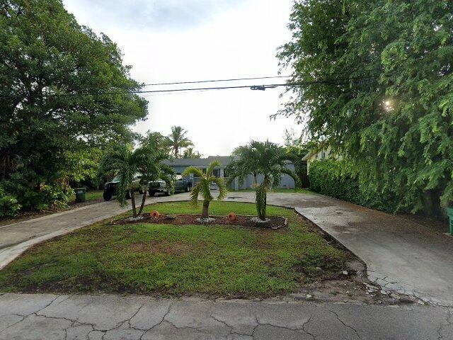 House image located at Miami, FL 33168