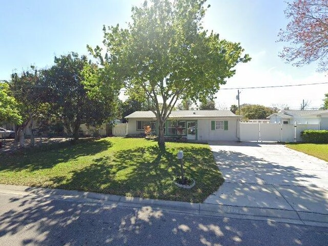 House image located at Pinellas Park, FL 33782
