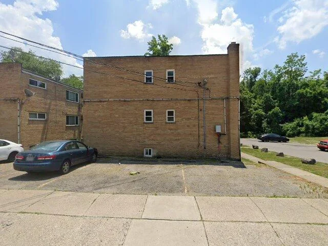 House image located at Cincinnati, OH 45211