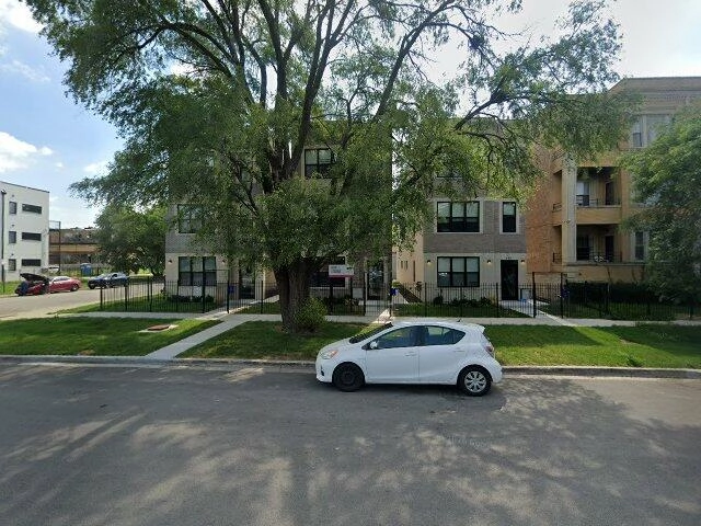 House image located at Chicago, IL 60653