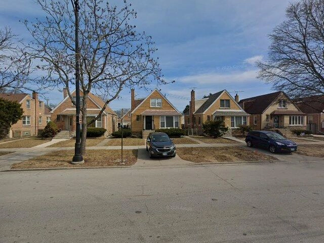 House image located at Chicago, IL 60652