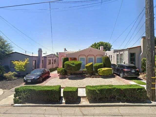 House image located at Oakland, CA 94605