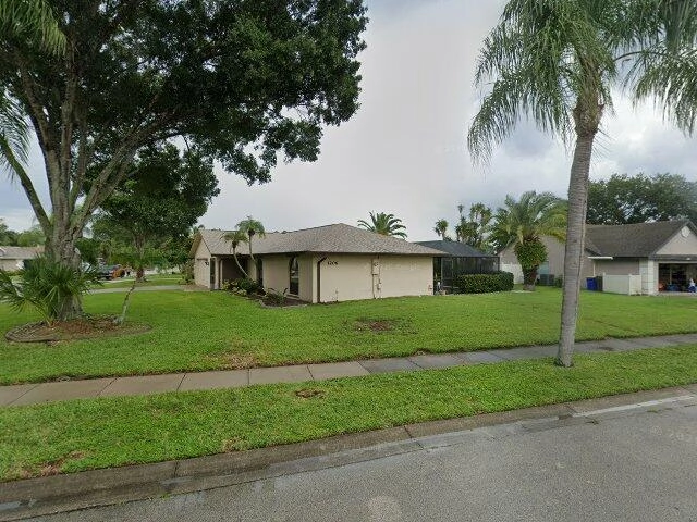 House image located at Chaska, MN 55318