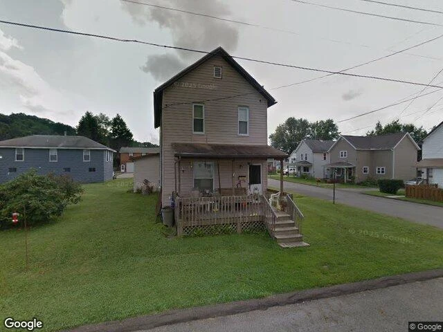 House image located at Franklin, PA 16323